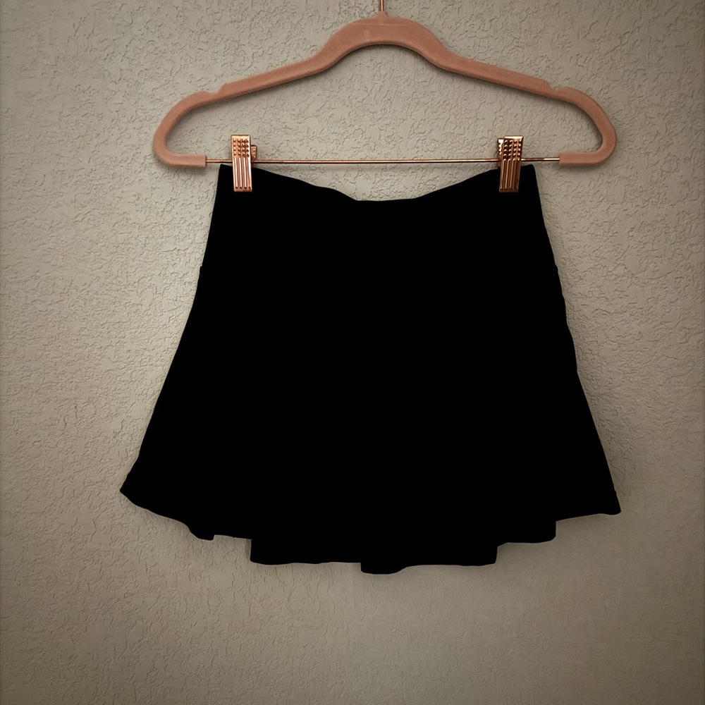 Black athletic skirt